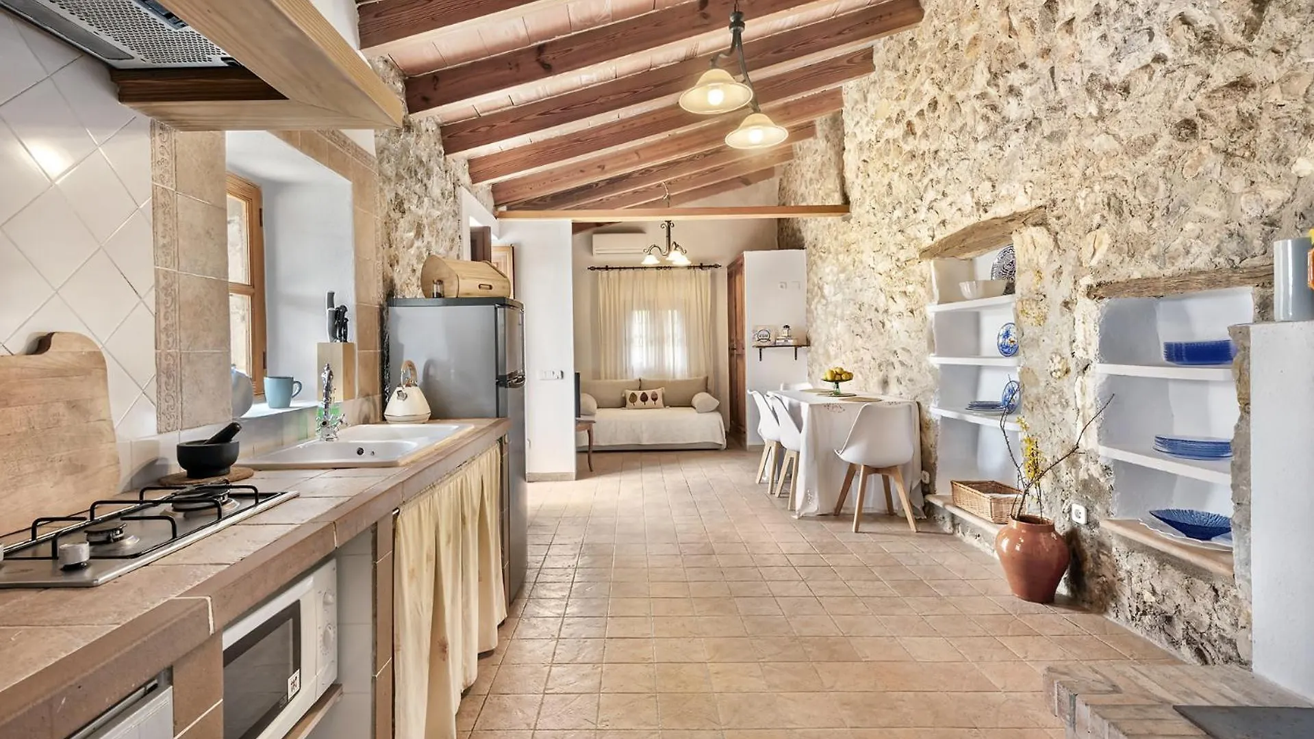 Vila Auxella Petit Moscari 0*,